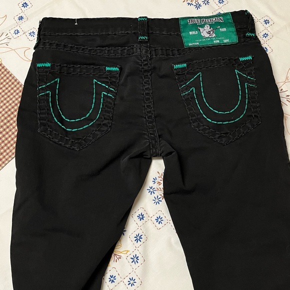 True Religion, mens skinny relaxed Roco jeans, Big T stitch, green. washed once - Picture 2 of 5